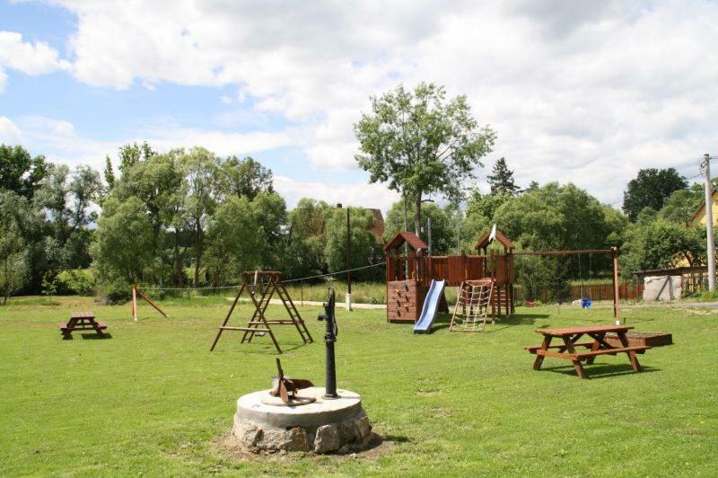 Karpnicka Struga W Dolinie Palacow I Ogrodow Jelenia Góra Εξωτερικό φωτογραφία